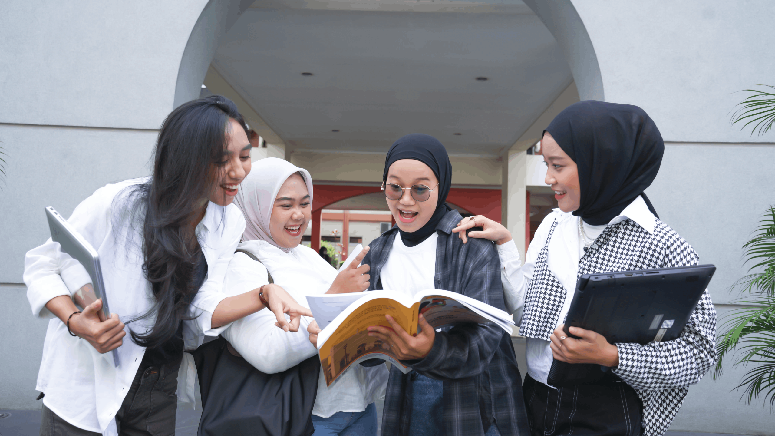 Mahasiswa Program Studi Teknik Informatika S1 Universitas Widyatama