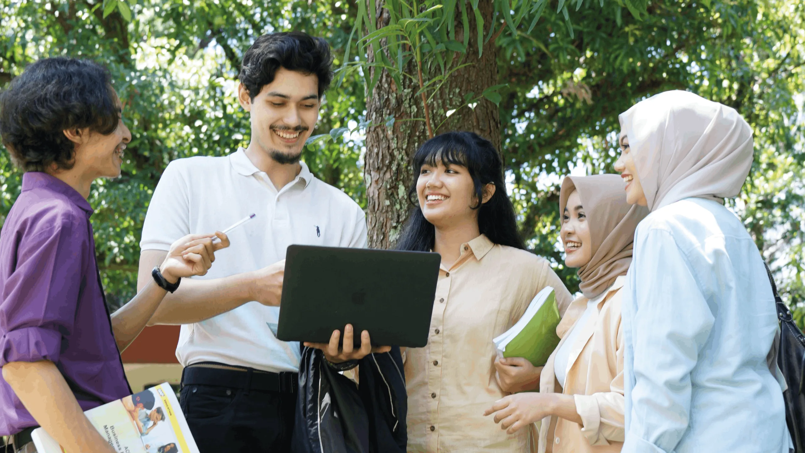 Mahasiswa Program Studi Akuntansi S1 Universitas Widyatama